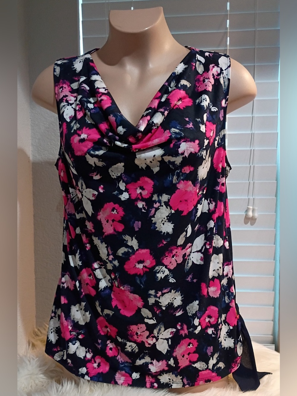 Ellen Tracy Women’s XL Sleeveless Top